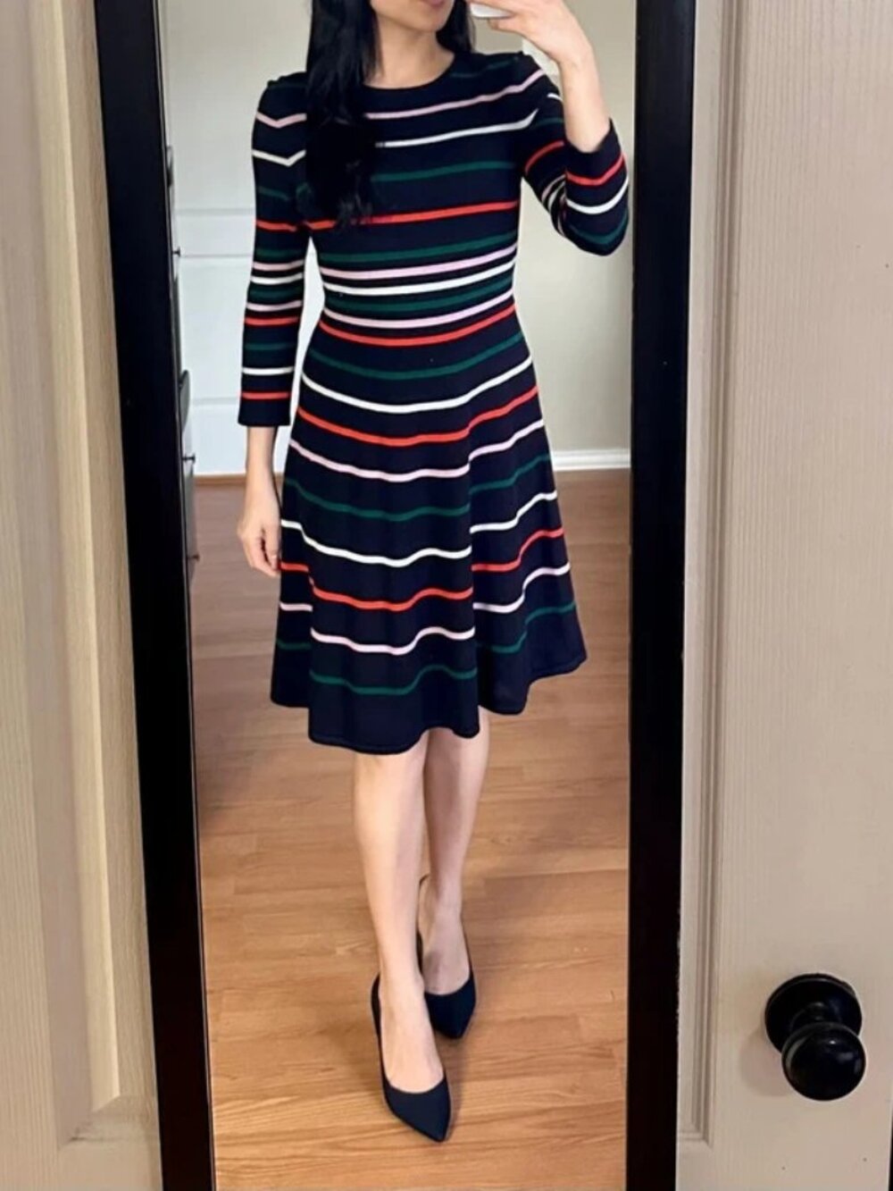 Vince Camuto knit dress – size S